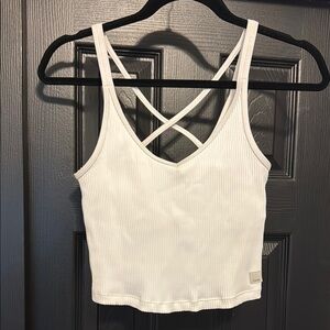 Vuori White Sleeveless Crop Tank Top